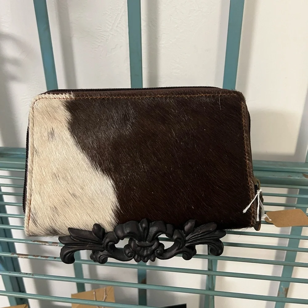 Amazing Hide-on Rustic Leather Zip around Wallet New Card Holder Black White - Picture 3 of 7